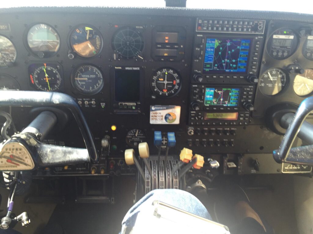 The instrument panel of N7295Y