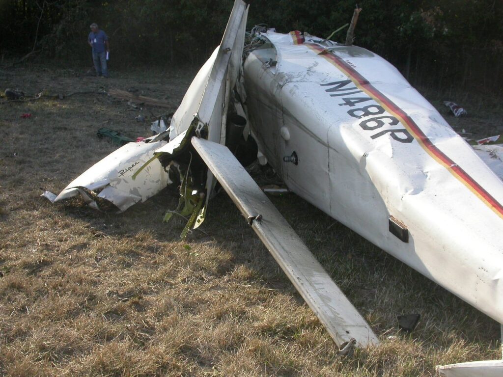 PIPER PA-23-150 accident investigation - Canton, MO