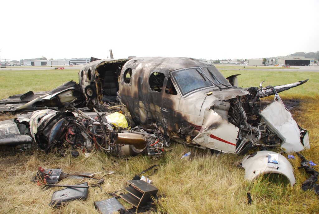 BEECH 200 accident investigation - Long Beach, CA