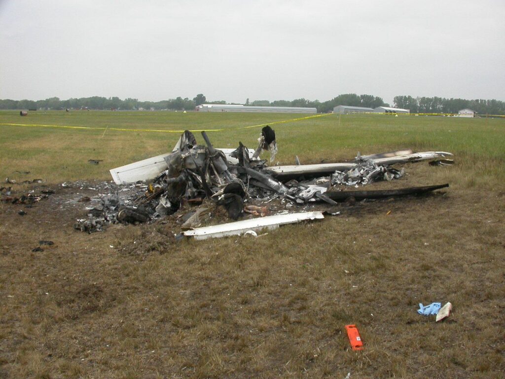 Cirrus Design Corporation SR22 accident investigation - Crystal, MN