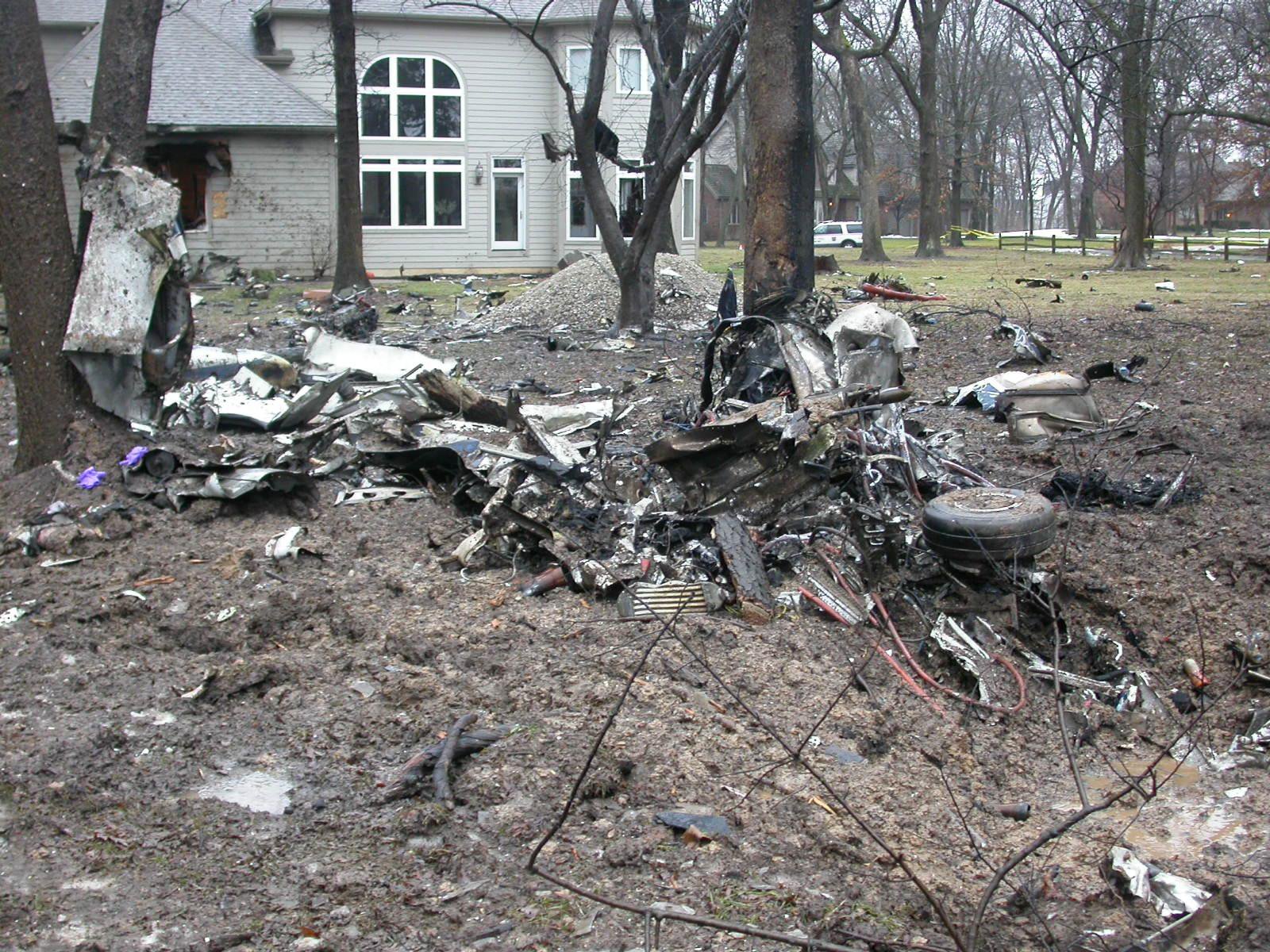 SMITH AEROSTAR 601P accident investigation - Sugar Grove, IL