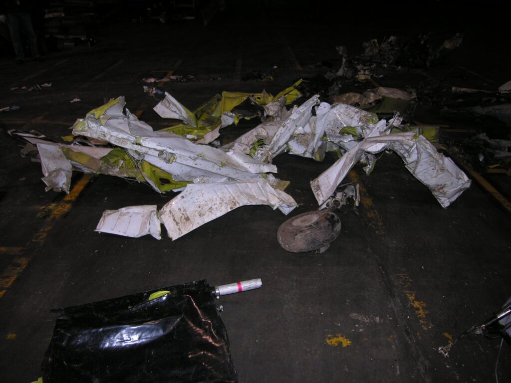 PIPER PA-32R accident investigation - North Canton, OH