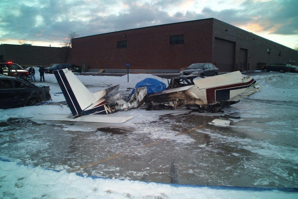BEECH C24R accident investigation - Wheeling, IL