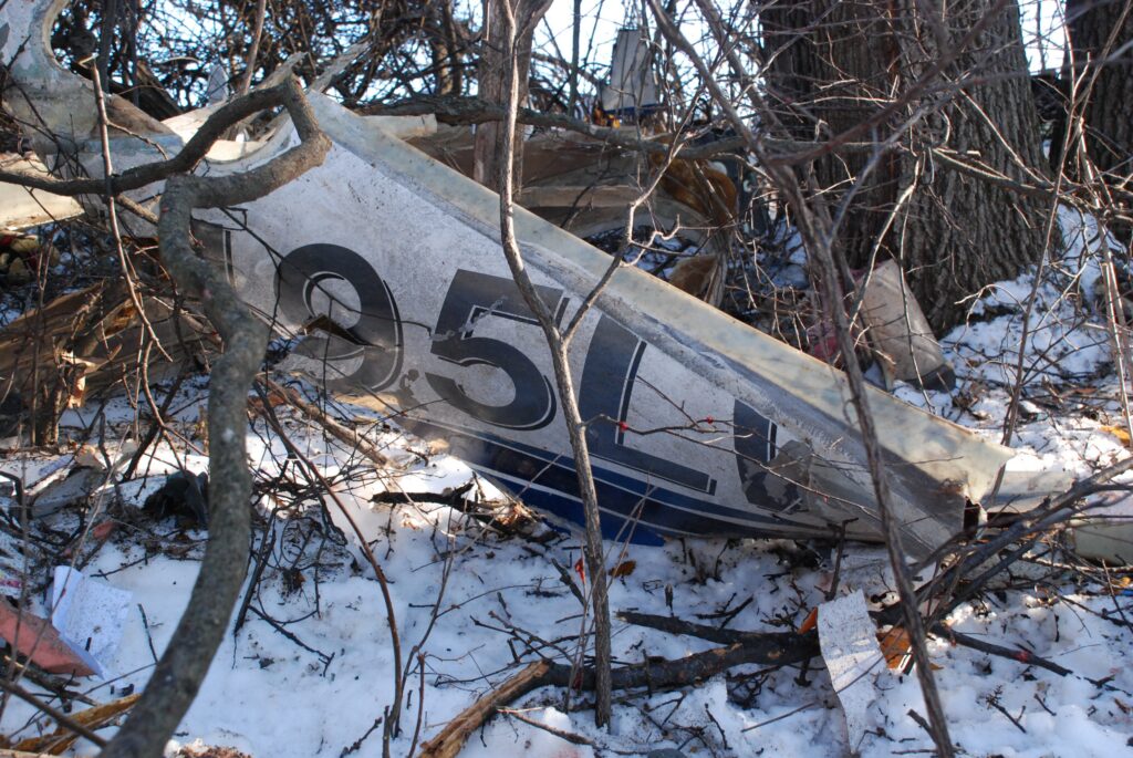 Cirrus Design SR20 accident investigation - Menomonie, WI