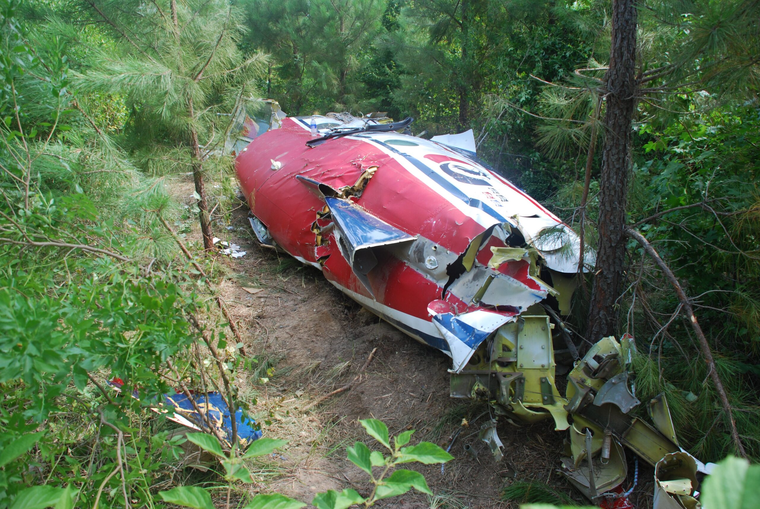 BEECH E90 accident investigation - Karnack, TX