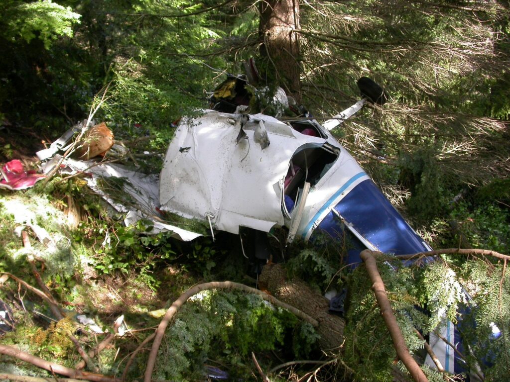 CESSNA 172N accident investigation - McMurray, WA