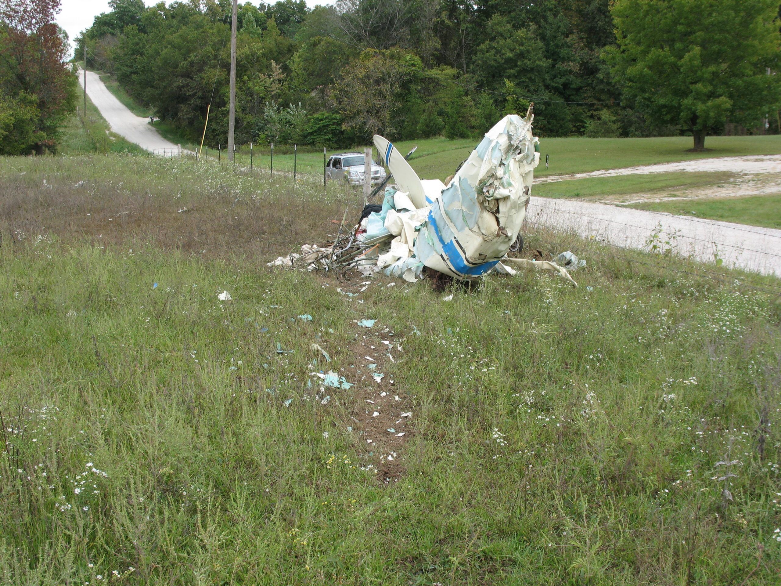PIPER PA-12 accident investigation - Columbia, MO